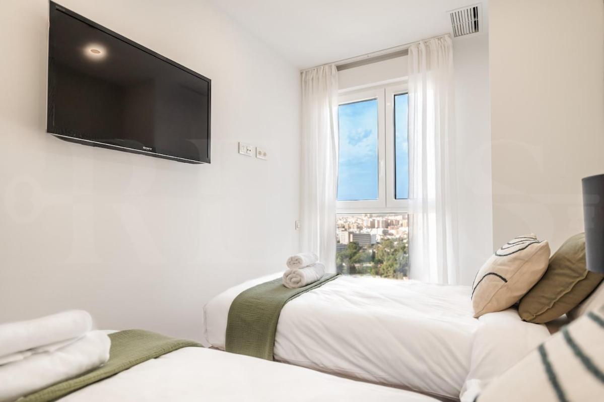 Panoramic Skyrise On The 20th Floor By Rems Appartamento Málaga